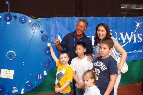 Ehrenamtlicher Mitarbeiter bei Make-A-Wish