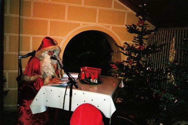 Weihnachtsmann-Lesung Rathaus Korneuburg